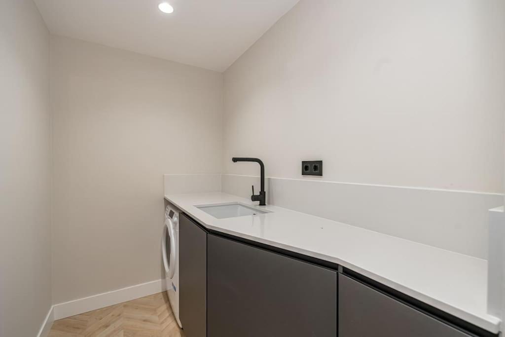 Apartament Puerta Del Sol 3Br 3Bh Madryt Zewnętrze zdjęcie