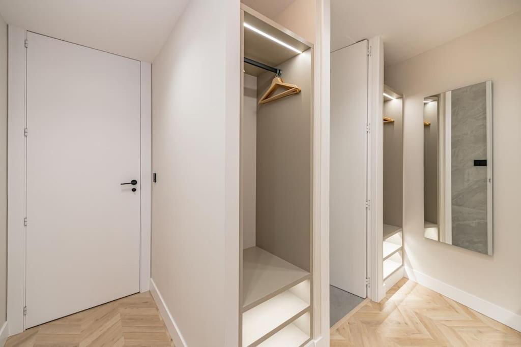 Apartament Puerta Del Sol 3Br 3Bh Madryt Zewnętrze zdjęcie